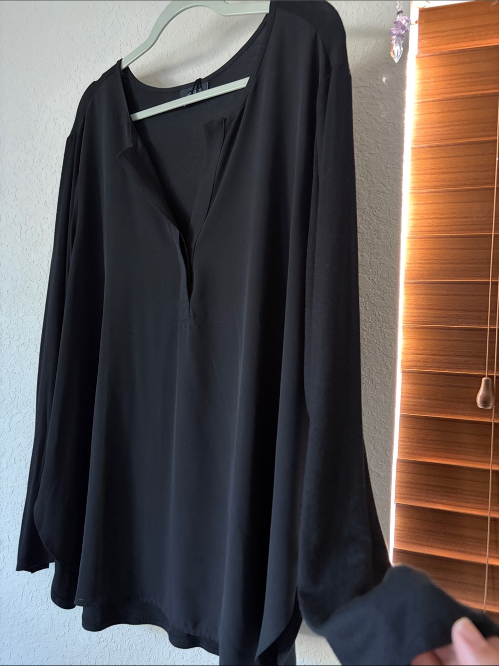 NWT Jones & Co. Black V-Neck Flowy Blouse Top 2X